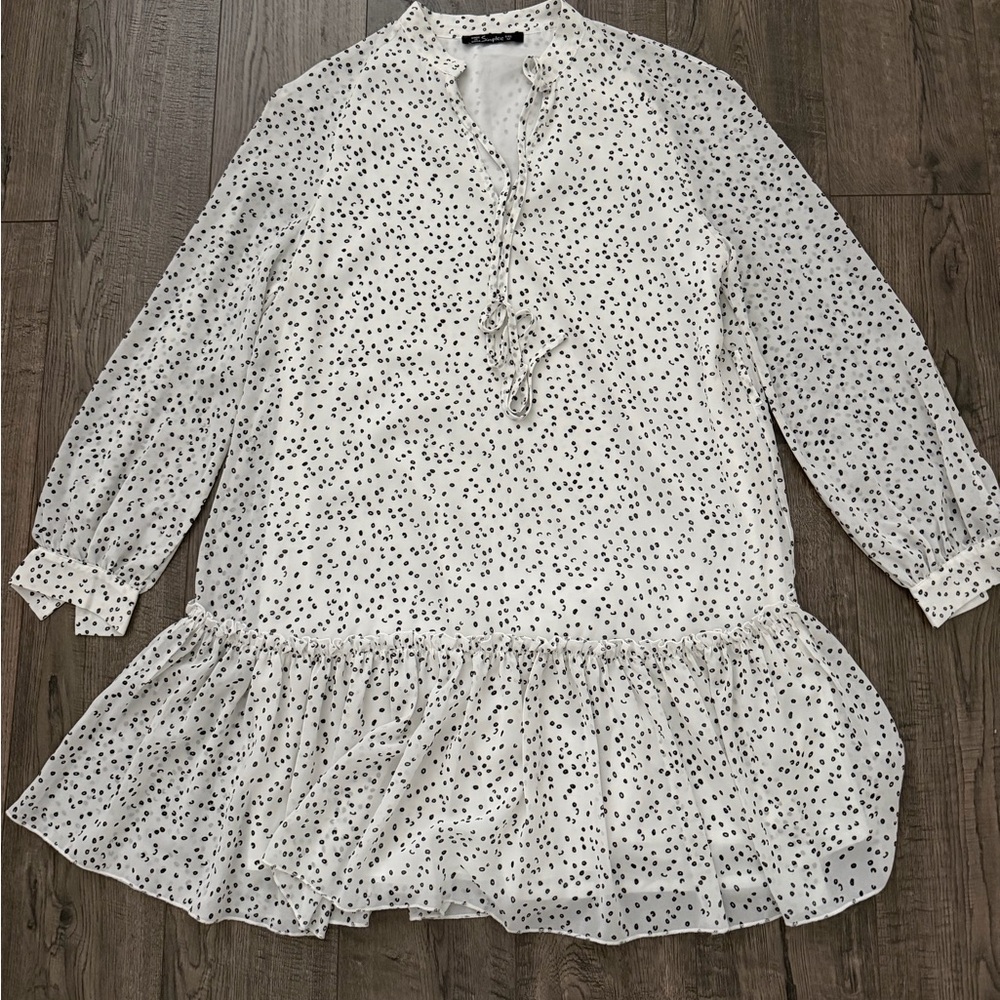 Simplee White Polka Dot Ruffle Flowy Dress